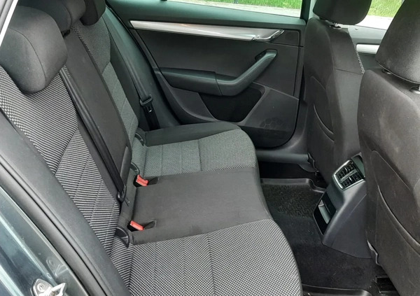 Skoda Octavia cena 38300 przebieg: 186000, rok produkcji 2015 z Krotoszyn małe 79